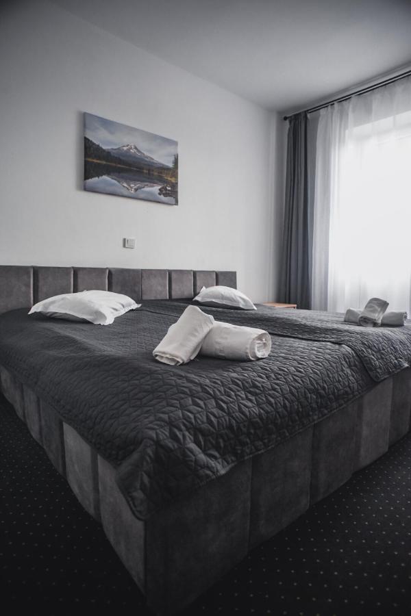 Petrosani Camere De Inchiriat - Hotel Petroshani Srl ภายนอก รูปภาพ