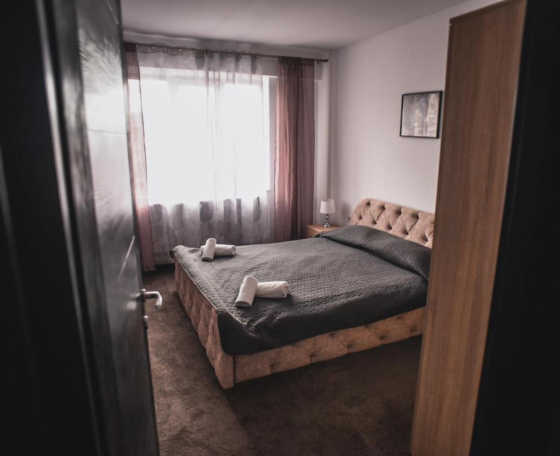 Petrosani Camere De Inchiriat - Hotel Petroshani Srl ภายนอก รูปภาพ